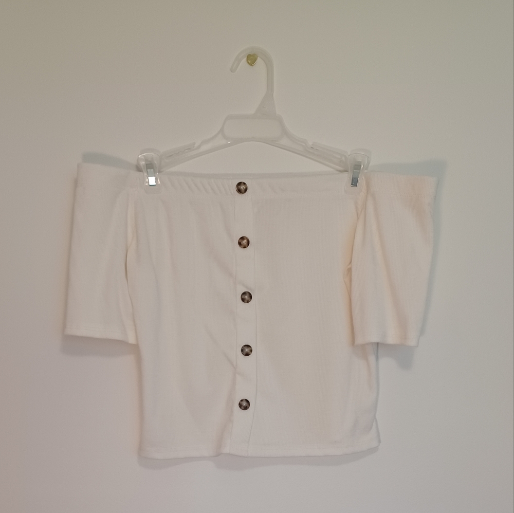 White Ribbed Off Shoulder Crop Top Buttons - Picture 3 of 3